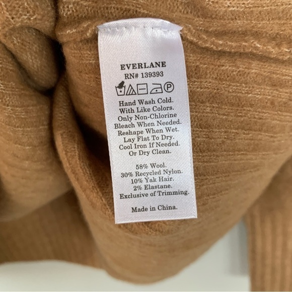 Everlane Camel Color Wool Yak Blend Long Lines Mock Neck Sweater Size M NWT - Picture 6 of 8